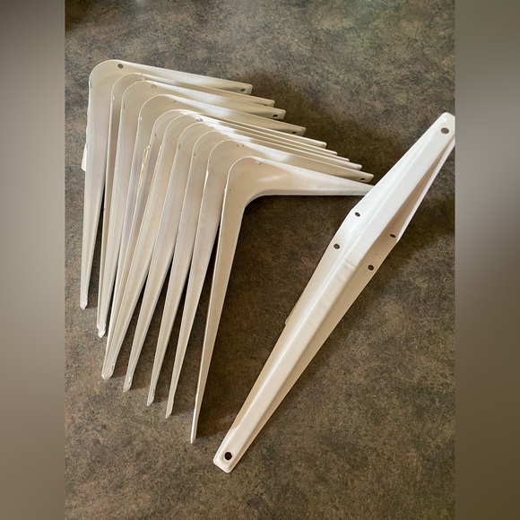 Support brackets - Picture 2 of 3